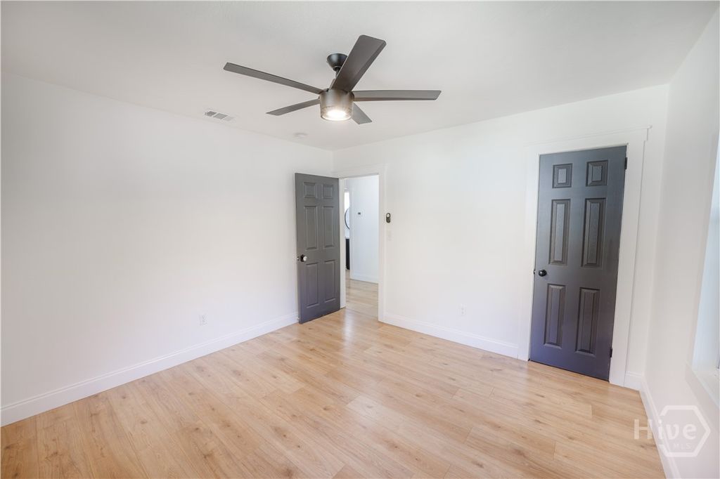 Image 15 of property listing at 2325 E 40th Street, Savannah, GA 31404