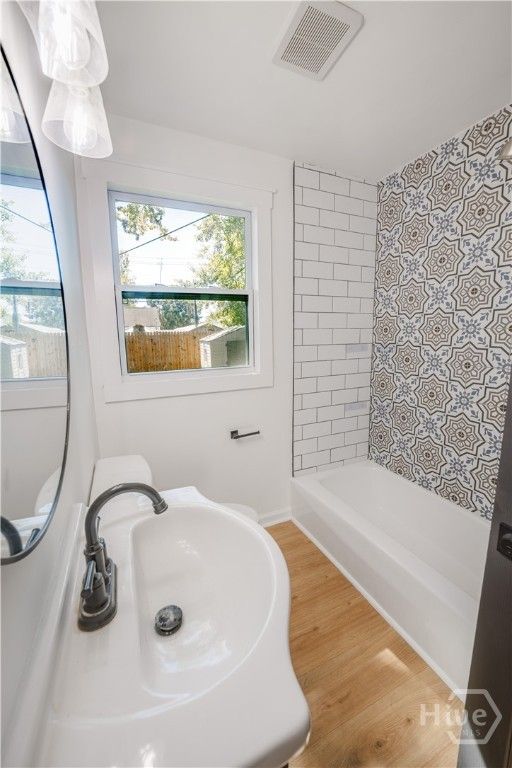 Image 21 of property listing at 2325 E 40th Street, Savannah, GA 31404