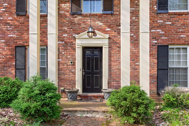 10 Breckenridge Boulevard, Frankfort, KY 40601