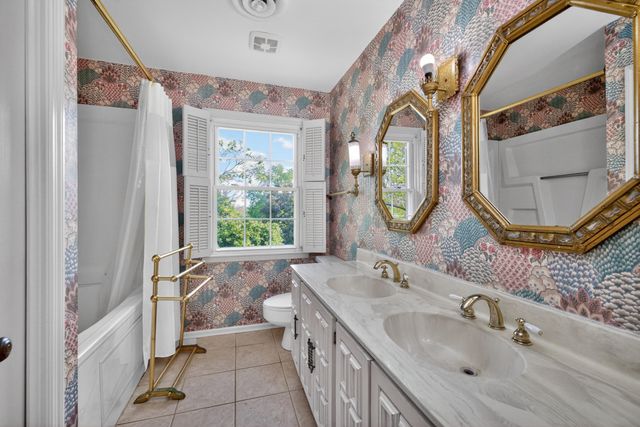 10 Breckenridge Boulevard, Frankfort, KY 40601
