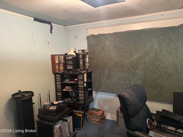 818 S 33rd St, Louisville, KY 40211