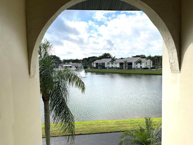 1108 Green Pine Boulevard F3, West Palm Beach, FL 33409