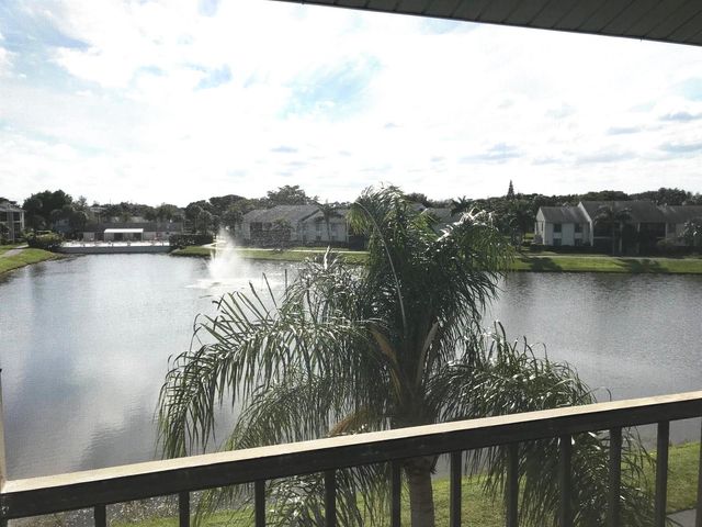1108 Green Pine Boulevard F3, West Palm Beach, FL 33409