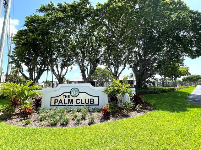 1108 Green Pine Boulevard F3, West Palm Beach, FL 33409