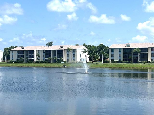 1108 Green Pine Boulevard F3, West Palm Beach, FL 33409