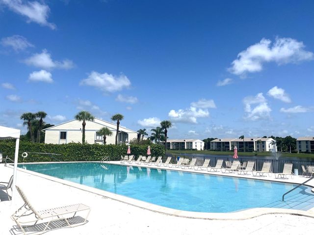 1108 Green Pine Boulevard F3, West Palm Beach, FL 33409
