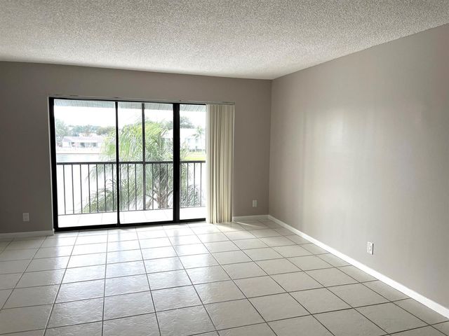 1108 Green Pine Boulevard F3, West Palm Beach, FL 33409