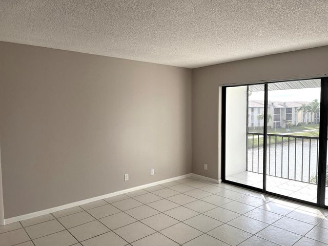 1108 Green Pine Boulevard F3, West Palm Beach, FL 33409