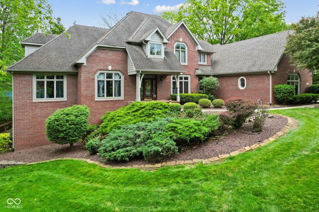 1462 Eagle Trace Court, Greenwood, IN 46143