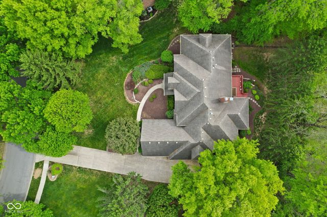 1462 Eagle Trace Court, Greenwood, IN 46143
