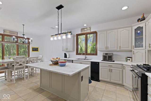 1462 Eagle Trace Court, Greenwood, IN 46143