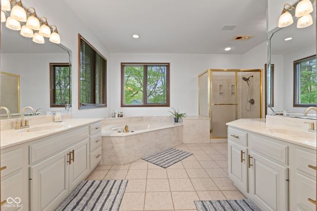 1462 Eagle Trace Court, Greenwood, IN 46143