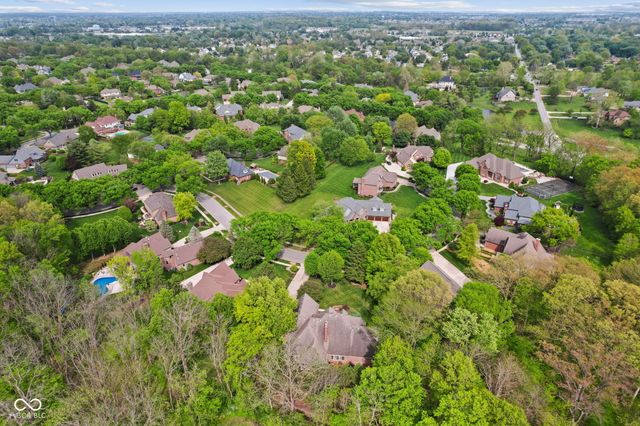 1462 Eagle Trace Court, Greenwood, IN 46143