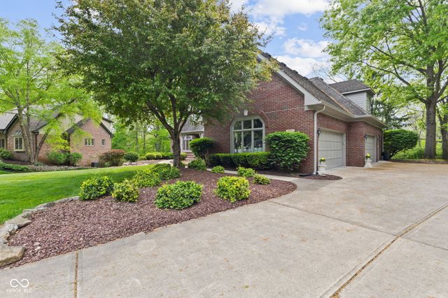 1462 Eagle Trace Court, Greenwood, IN 46143