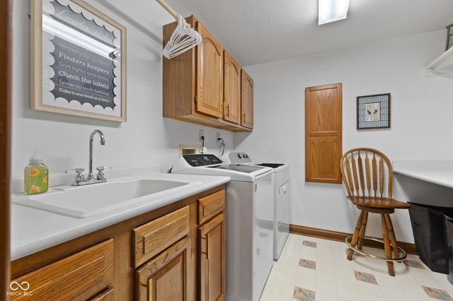 1462 Eagle Trace Court, Greenwood, IN 46143
