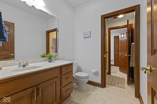 1462 Eagle Trace Court, Greenwood, IN 46143