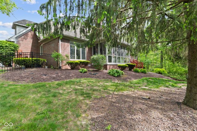 1462 Eagle Trace Court, Greenwood, IN 46143
