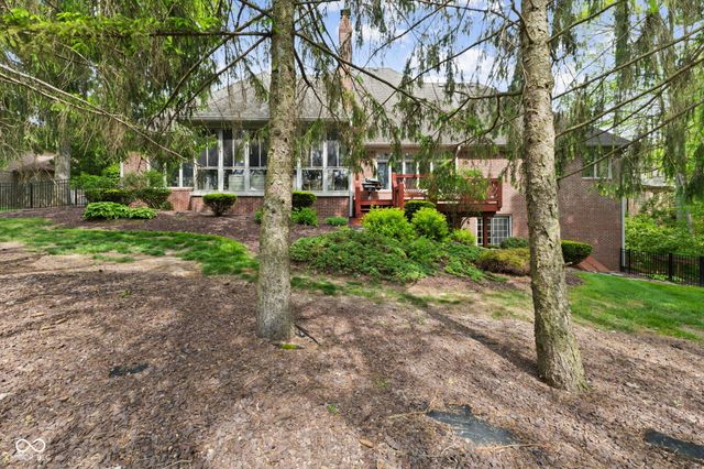 1462 Eagle Trace Court, Greenwood, IN 46143