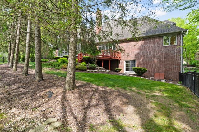 1462 Eagle Trace Court, Greenwood, IN 46143