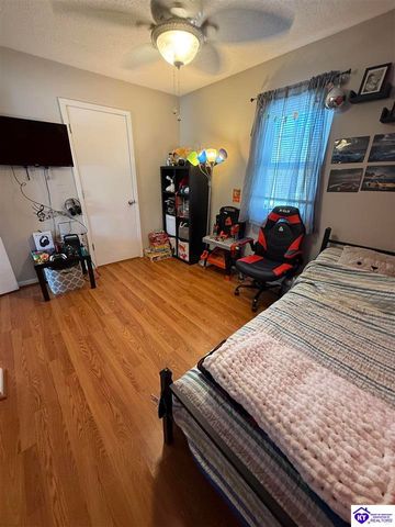 26 Whirlaway Court, Elizabethtown, KY 42701