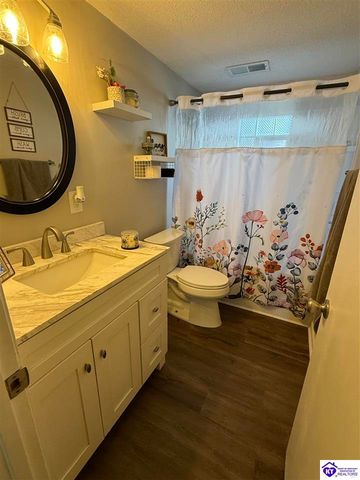 26 Whirlaway Court, Elizabethtown, KY 42701