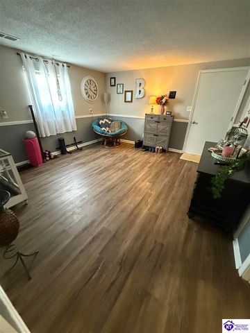 26 Whirlaway Court, Elizabethtown, KY 42701