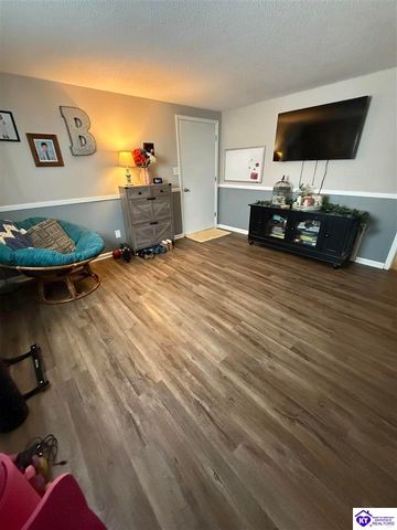 26 Whirlaway Court, Elizabethtown, KY 42701