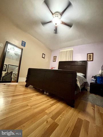 3430 FAIRFAX DR, Camden, NJ 08105