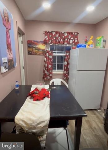 3430 FAIRFAX DR, Camden, NJ 08105