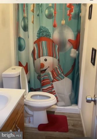 3430 FAIRFAX DR, Camden, NJ 08105