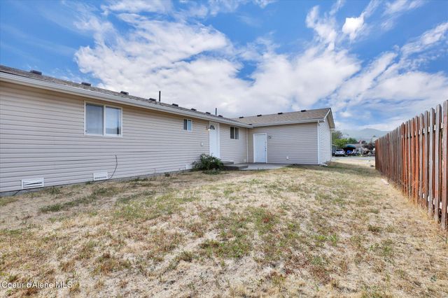 3401 W BOX CANYON DR, Post Falls, ID 83854