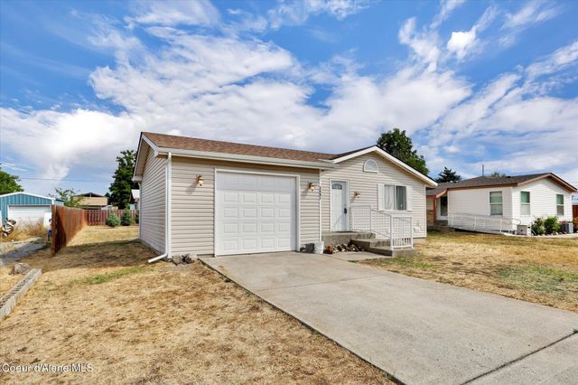 3401 W BOX CANYON DR, Post Falls, ID 83854