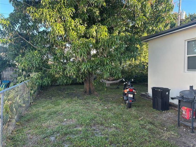 971 79th Terrace, Miami Beach, FL 33141