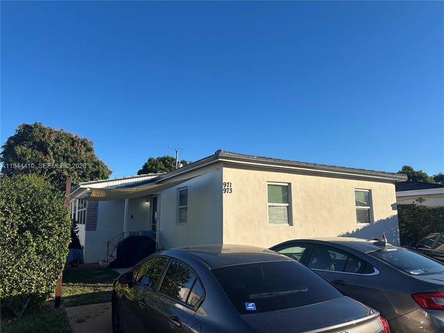 971 79th Terrace, Miami Beach, FL 33141
