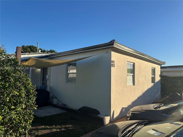 971 79th Terrace, Miami Beach, FL 33141