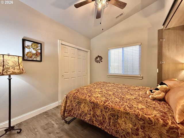 1032 40TH St, Washougal, WA 98671