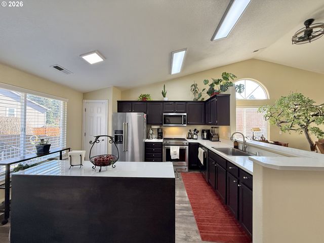 1032 40TH St, Washougal, WA 98671