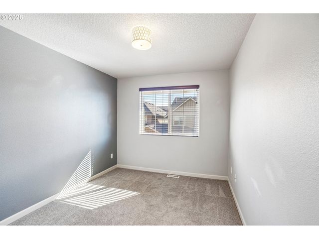 10573 Ne SUMMER FALLS St, Hillsboro, OR 97006