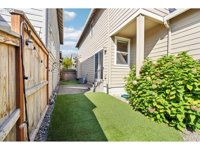 10573 Ne SUMMER FALLS St, Hillsboro, OR 97006