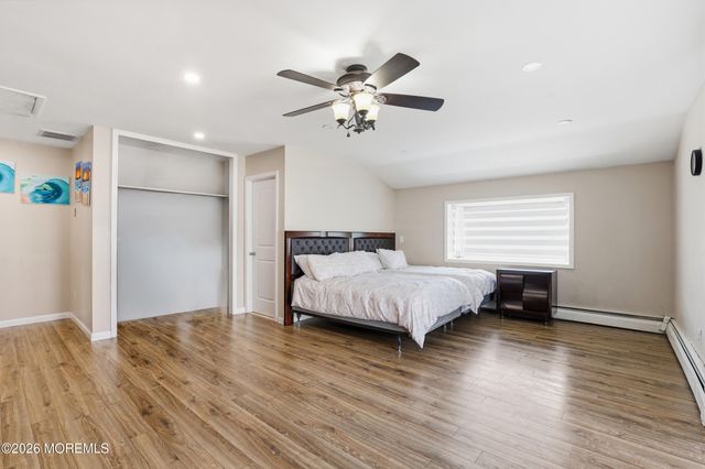 2 Chelsea Road, Jackson, NJ 08527