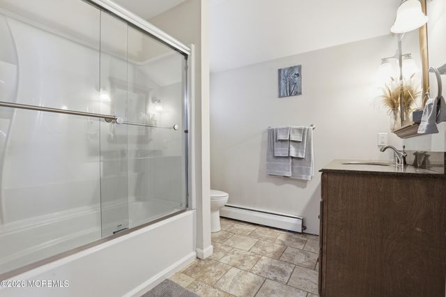 2 Chelsea Road, Jackson, NJ 08527