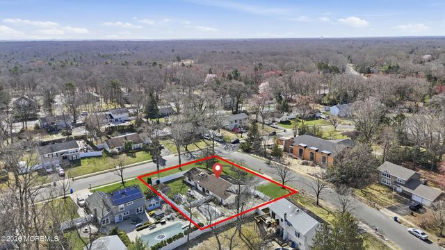 2 Chelsea Road, Jackson, NJ 08527