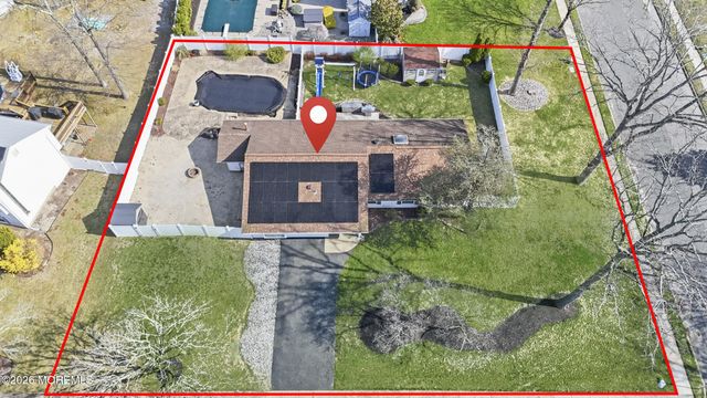 2 Chelsea Road, Jackson, NJ 08527