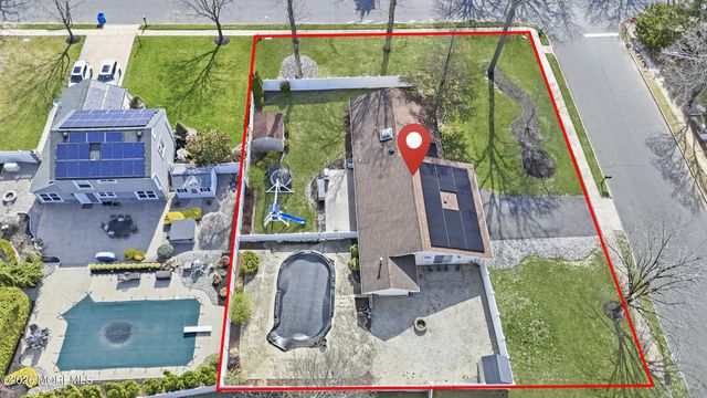 2 Chelsea Road, Jackson, NJ 08527