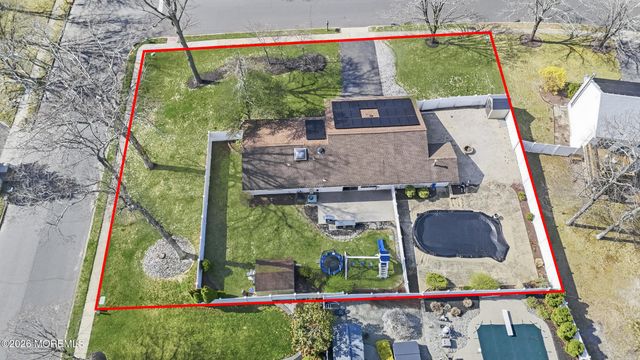 2 Chelsea Road, Jackson, NJ 08527