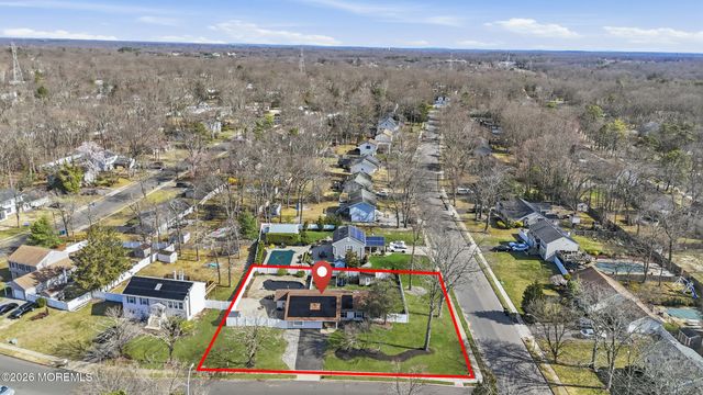 2 Chelsea Road, Jackson, NJ 08527