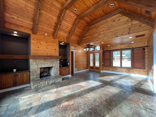 9490 HWY 196 HWY, Unincorporated, TN 38017