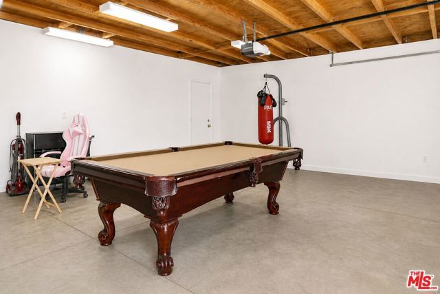 14433 Hillsborough Drive, Victorville, CA 92392