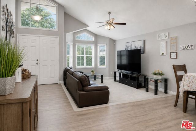 14433 Hillsborough Drive, Victorville, CA 92392