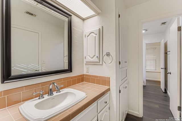 1406 Branchwood, San Antonio, TX 78248